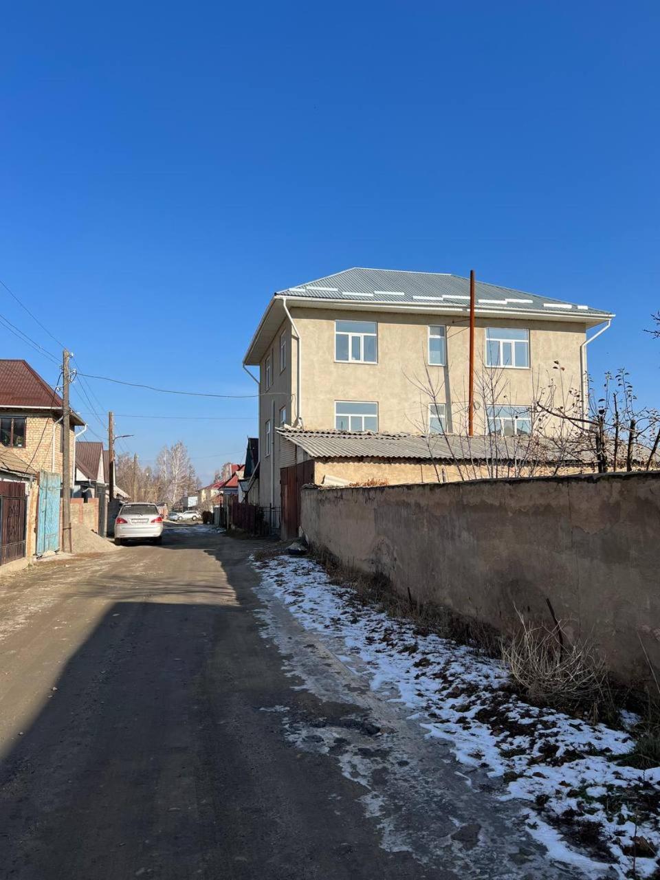 Emir Guest House In 카라콜 외부 사진