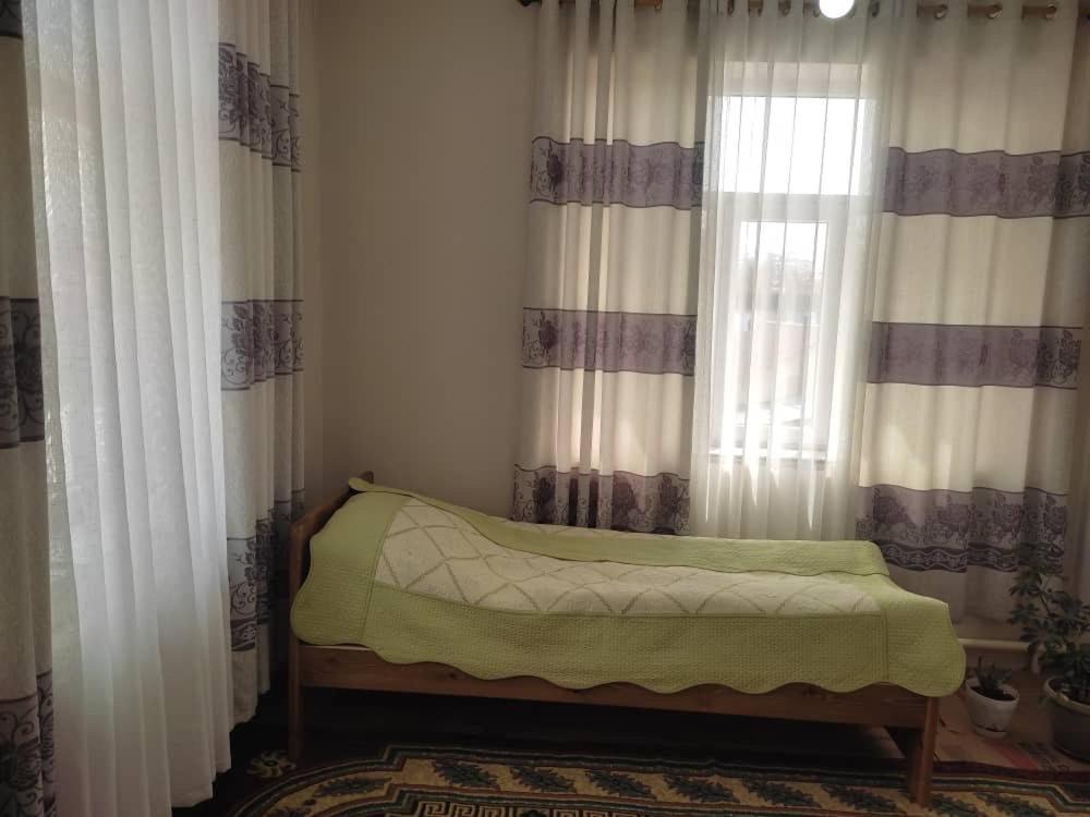 Emir Guest House In 카라콜 외부 사진