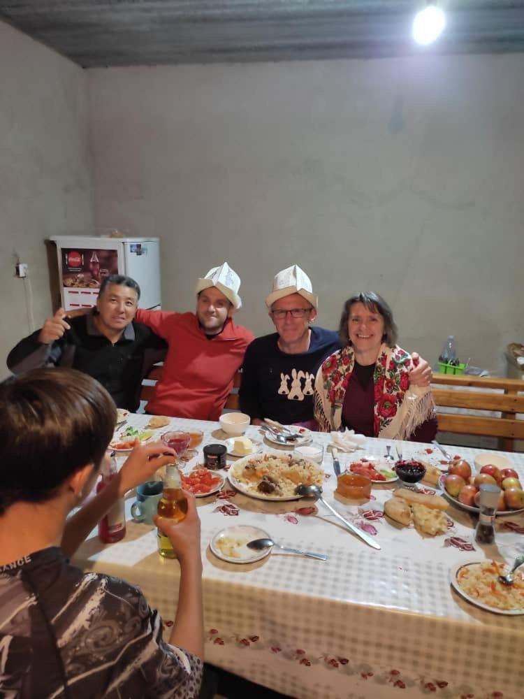 Emir Guest House In 카라콜 외부 사진