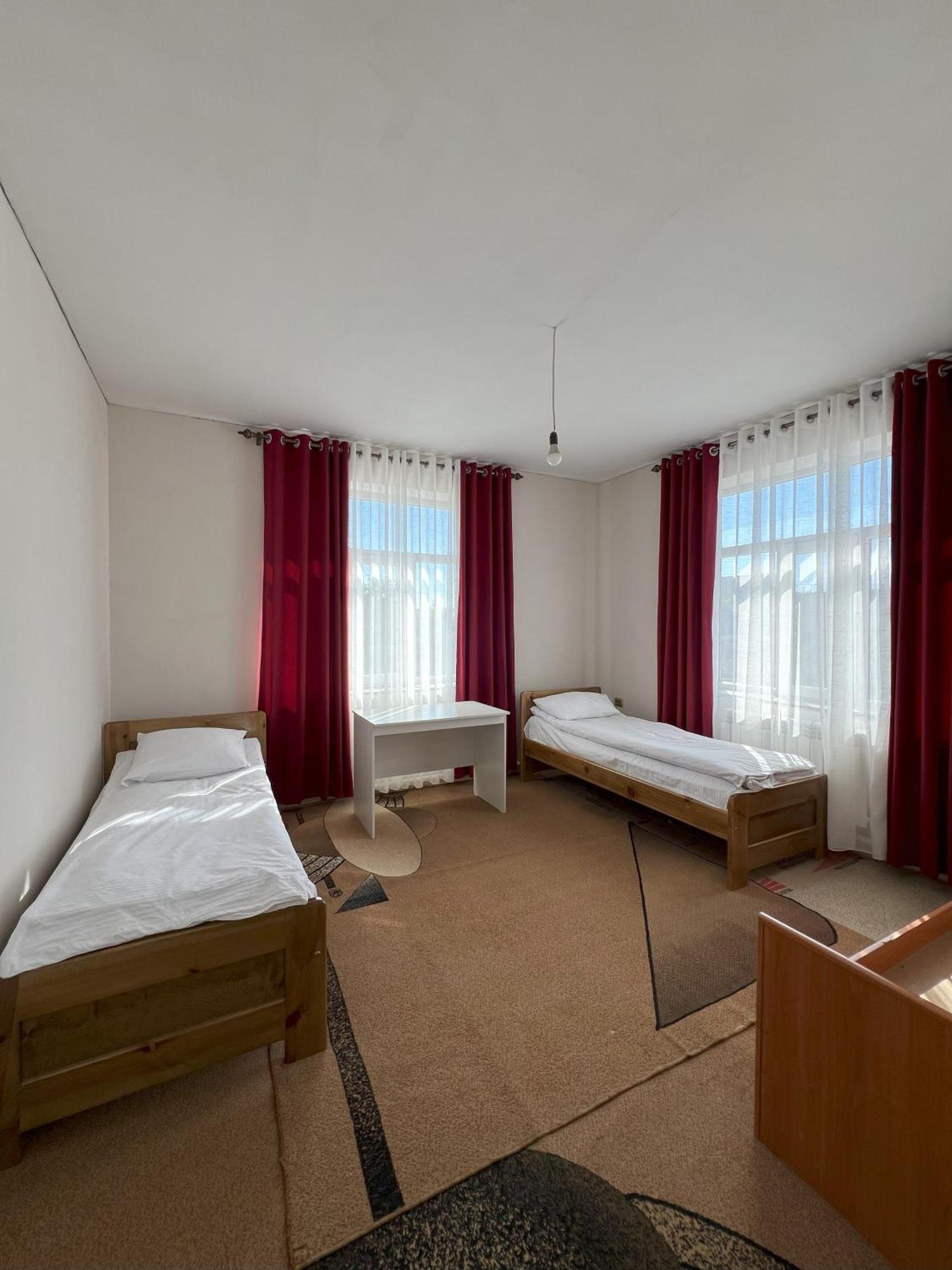 Emir Guest House In 카라콜 외부 사진